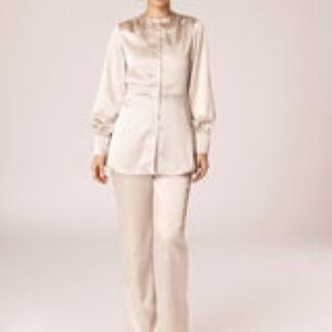 NWOT Veiled Collection Wide Leg Split Hem Satin Pants